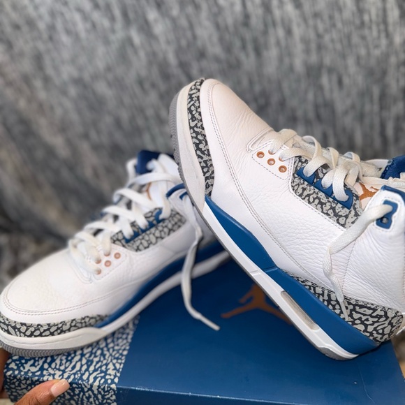 “Wizard” Jordan 3’a - Picture 1 of 3